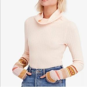 ✴️SOLD✴️NWOT Free People Mixed Up Cuff Thermal